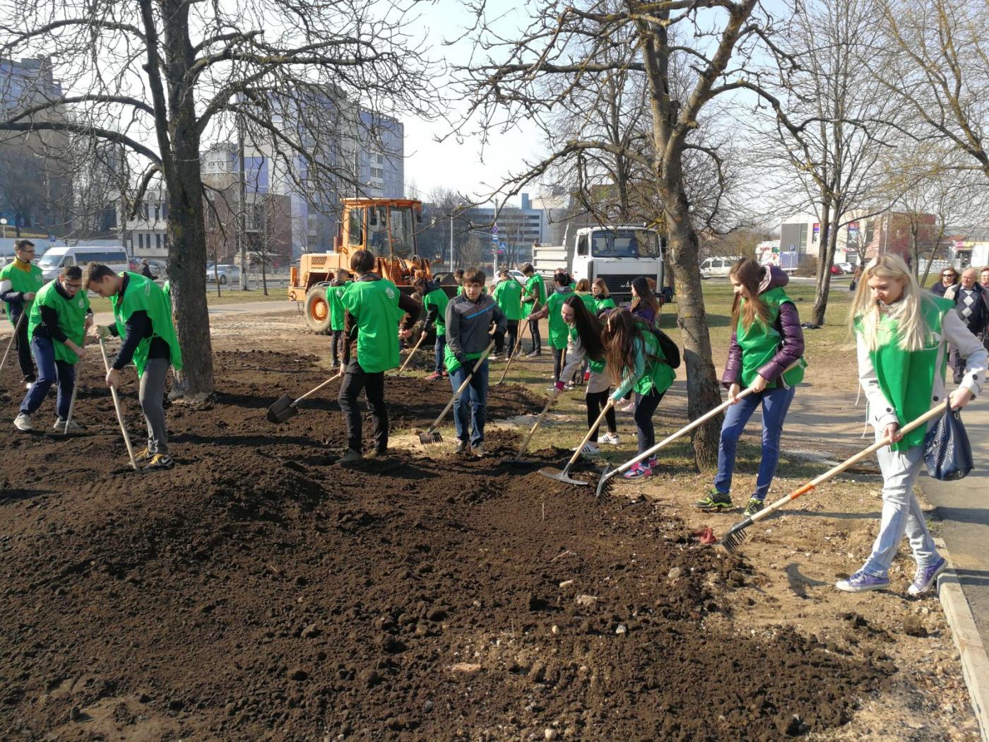 Продолжаем благоустройство территории Советского района города Минска